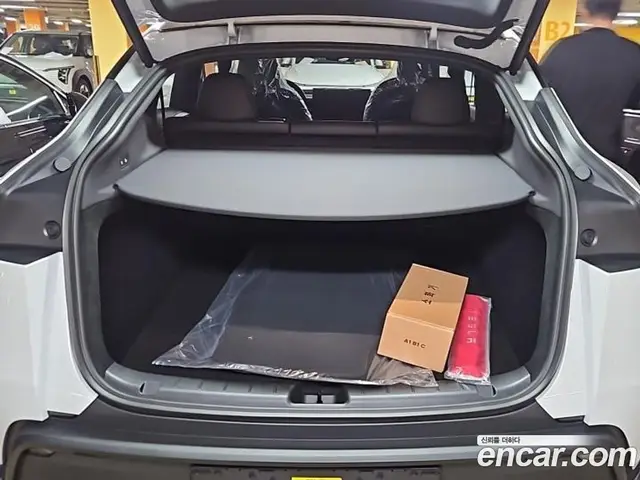 Tesla Model Y 2026 0.4 автомат (гидро), миниатюра 11