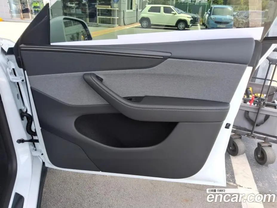 Tesla Model Y 2026 0.4 автомат (гидро), фото 15