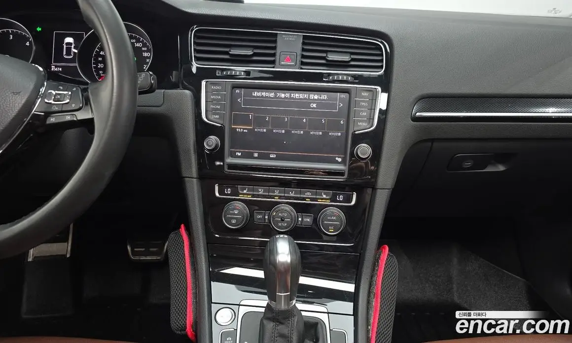 Volkswagen Golf 2014 2.0 автомат (гидро), фото 14