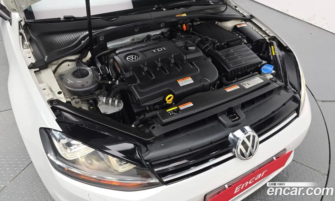 Volkswagen Golf 2014 2.0 автомат (гидро), фото 6