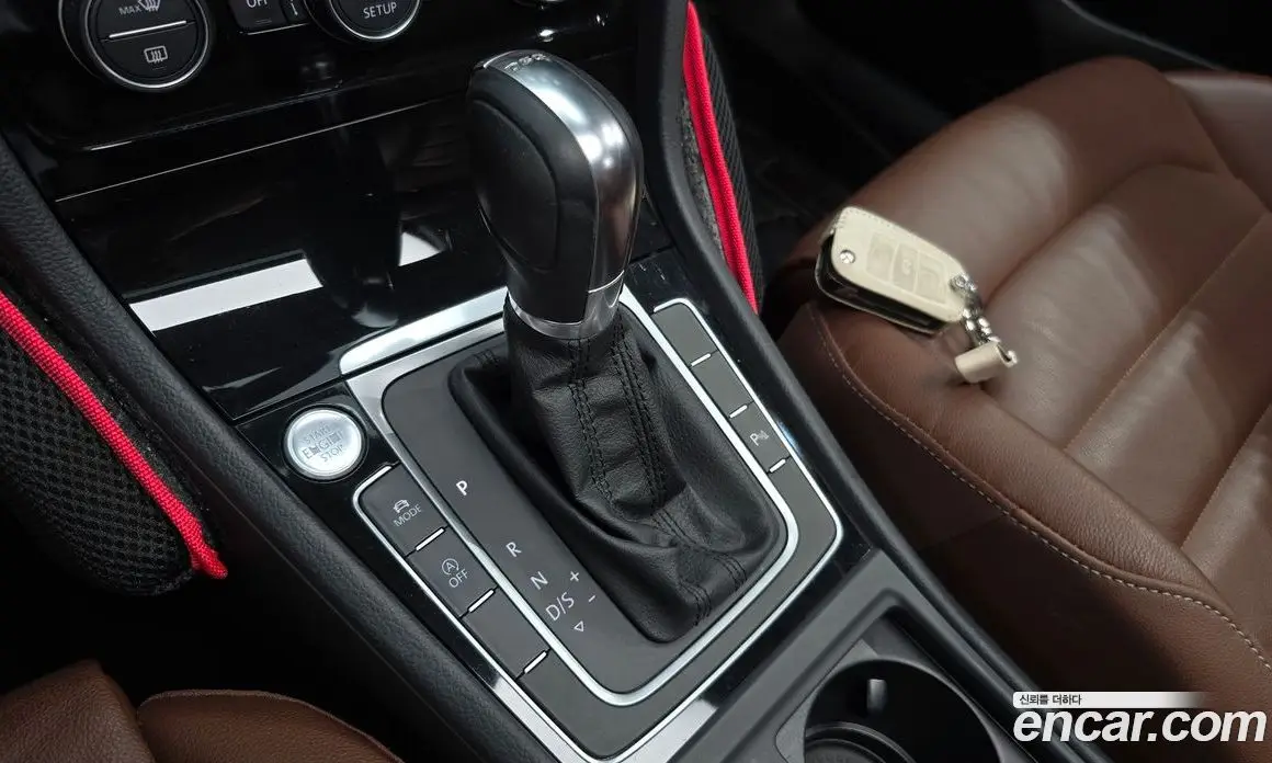 Volkswagen Golf 2014 2.0 автомат (гидро), фото 9