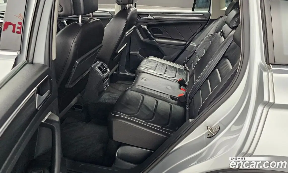 Volkswagen Tiguan 2018 2.0 автомат (гидро), фото 11