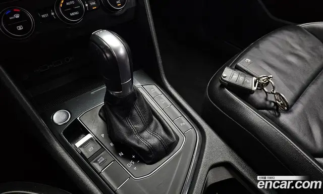 Volkswagen Tiguan 2018 2.0 автомат (гидро), миниатюра 9
