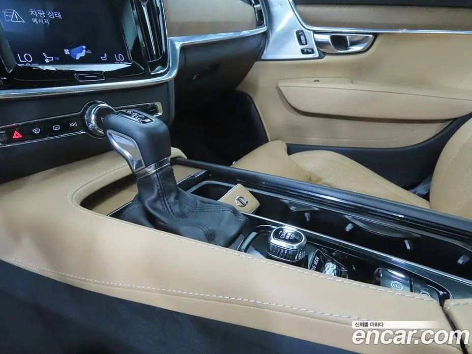 Volvo S90 2019 2.0 автомат (гидро), фото 11 Volvo S90 2019 2.0 автомат (гидро), фото 11