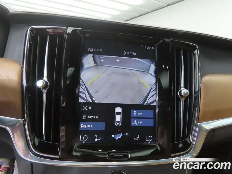 Volvo S90 2019 2.0 автомат (гидро), фото 14 Volvo S90 2019 2.0 автомат (гидро), фото 14