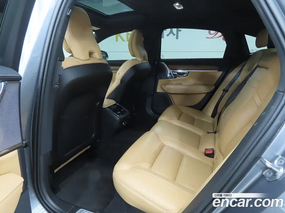 Volvo S90 2019 2.0 автомат (гидро), фото 6 Volvo S90 2019 2.0 автомат (гидро), фото 6