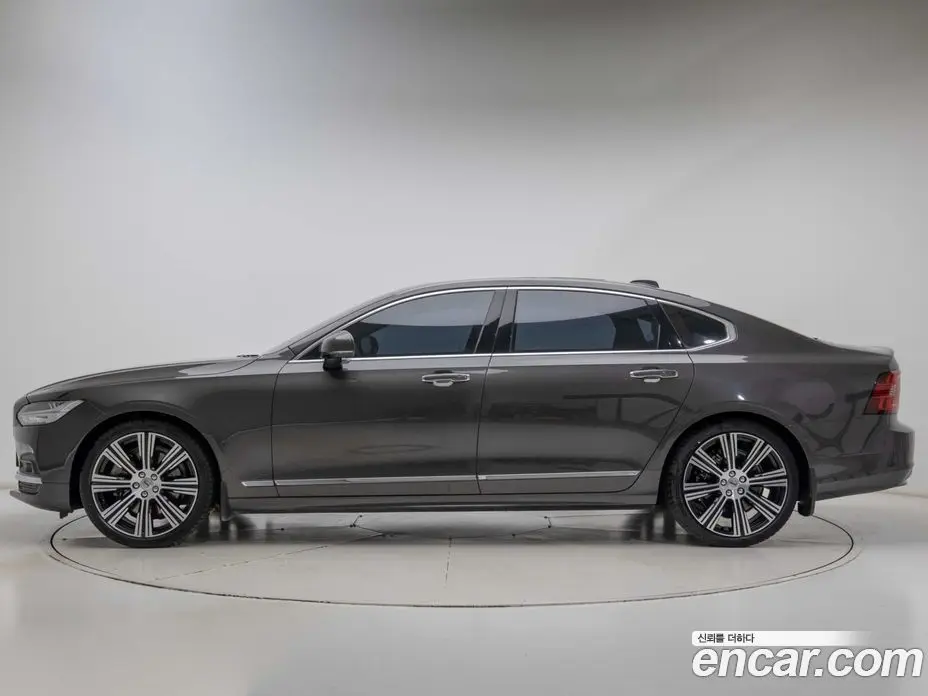 Volvo S90 2023 2.0 автомат (гидро), фото 3 Volvo S90 2023 2.0 автомат (гидро), фото 3