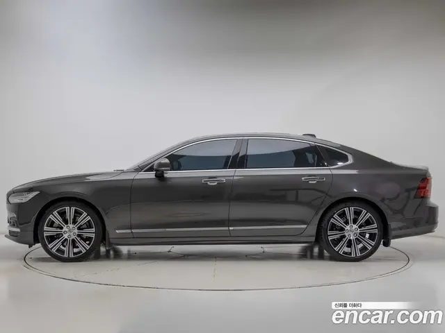 Volvo S90 2023 2.0 автомат (гидро), миниатюра 3 Volvo S90 2023 2.0 автомат (гидро), миниатюра 3
