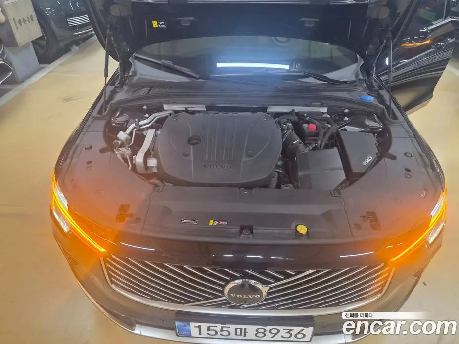 Volvo S90 2025 2.0 автомат (гидро), фото 14