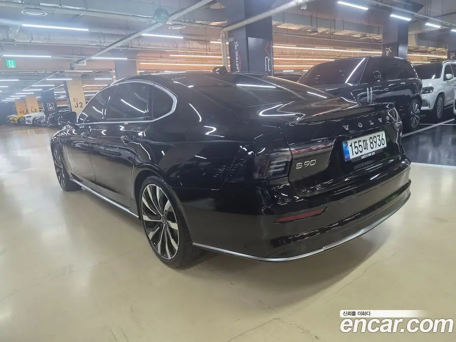 Volvo S90 2025 2.0 автомат (гидро), фото 4