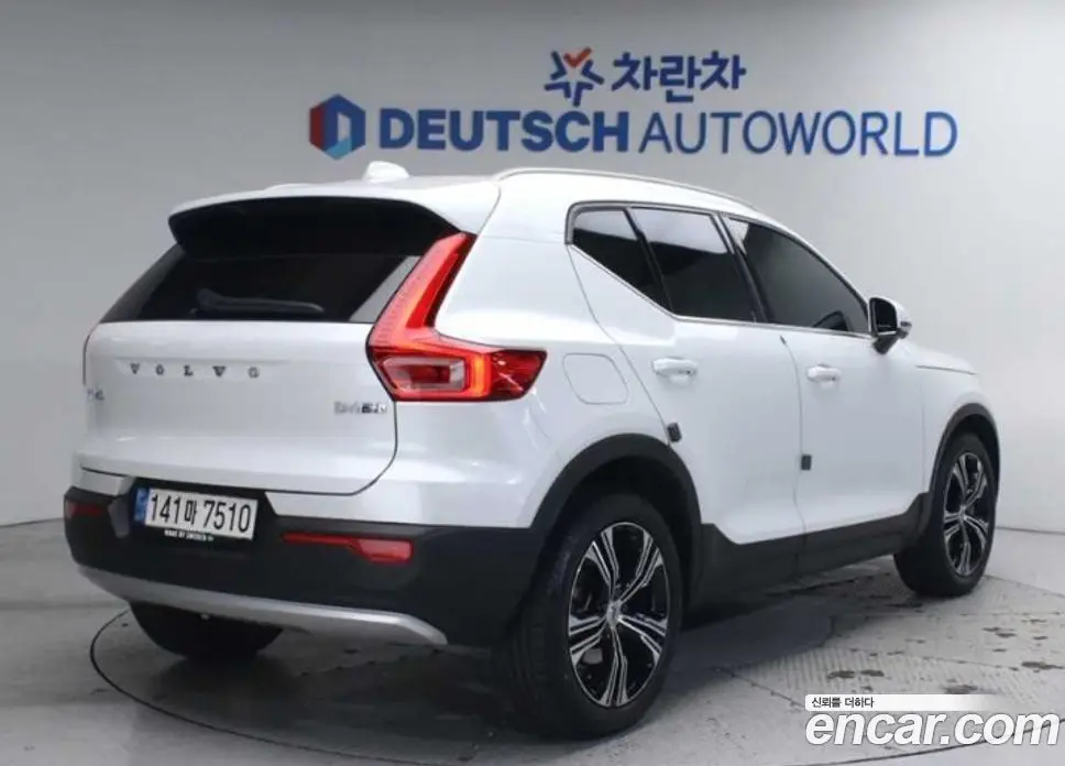 Volvo XC40 2021 2.0 автомат (гидро), фото 2 Volvo XC40 2021 2.0 автомат (гидро), фото 2