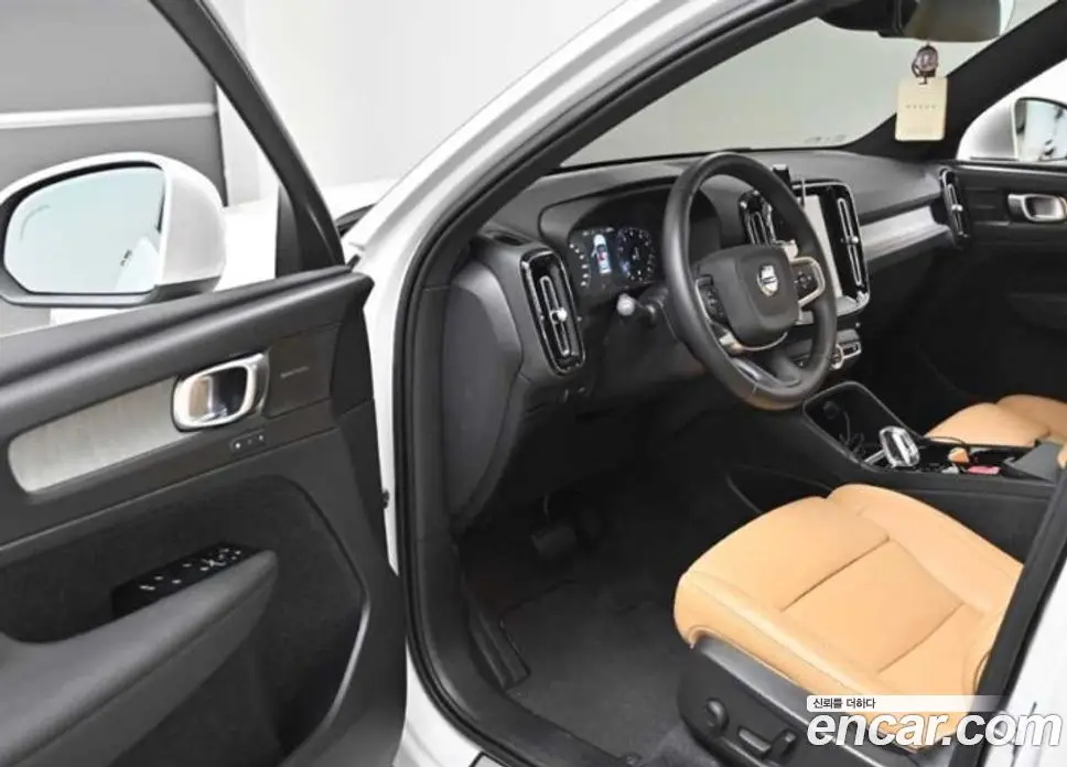 Volvo XC40 2021 2.0 автомат (гидро), фото 11 Volvo XC40 2021 2.0 автомат (гидро), фото 11