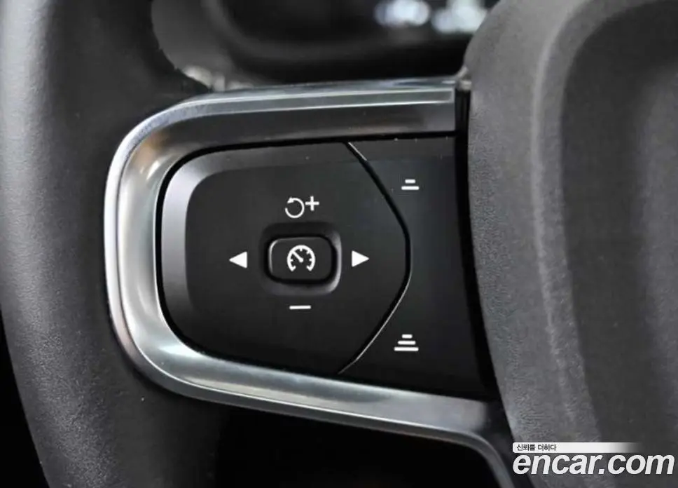 Volvo XC40 2021 2.0 автомат (гидро), фото 18 Volvo XC40 2021 2.0 автомат (гидро), фото 18