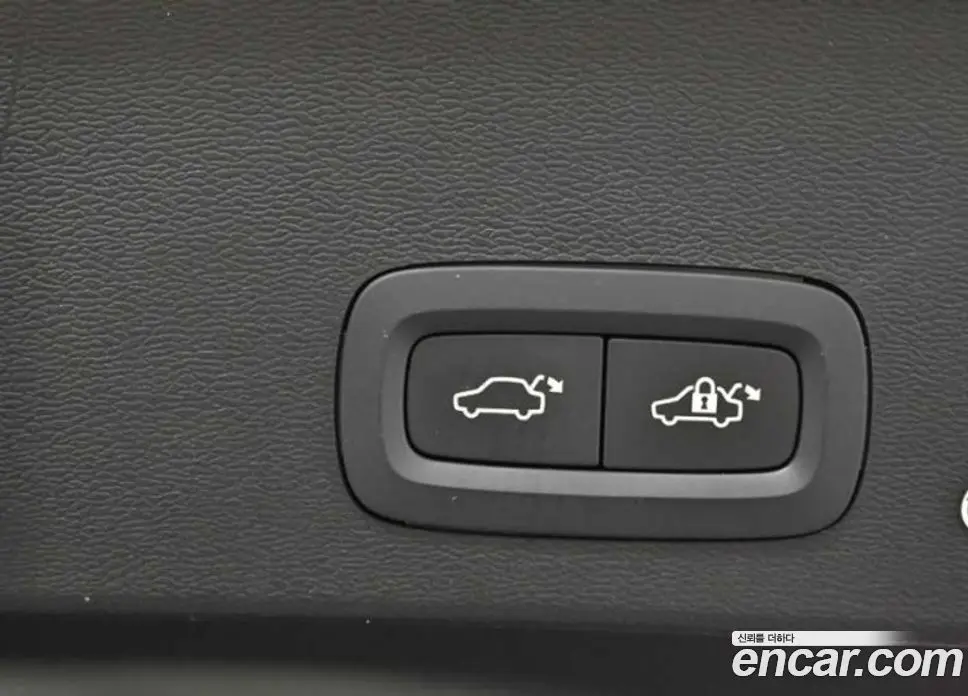 Volvo XC40 2021 2.0 автомат (гидро), фото 20 Volvo XC40 2021 2.0 автомат (гидро), фото 20