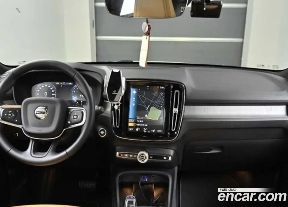 Volvo XC40 2021 2.0 автомат (гидро), фото 7 Volvo XC40 2021 2.0 автомат (гидро), фото 7