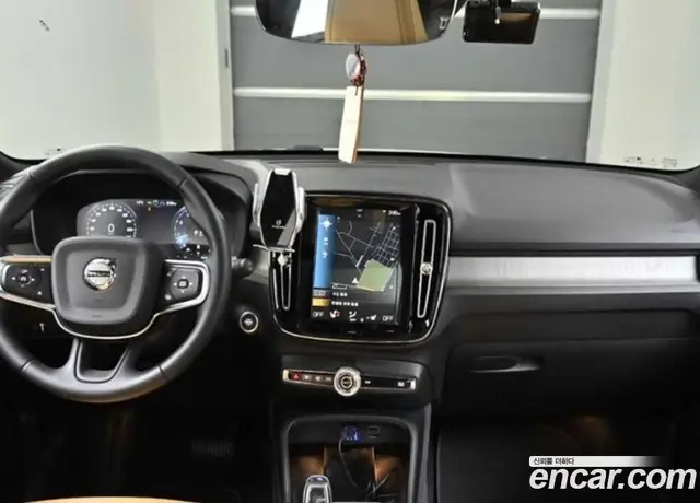 Volvo XC40 2021 2.0 автомат (гидро), миниатюра 7 Volvo XC40 2021 2.0 автомат (гидро), миниатюра 7