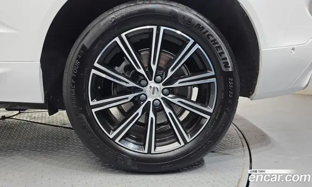 Volvo XC60 2019 2.0 автомат (гидро), миниатюра 5 Volvo XC60 2019 2.0 автомат (гидро), миниатюра 5