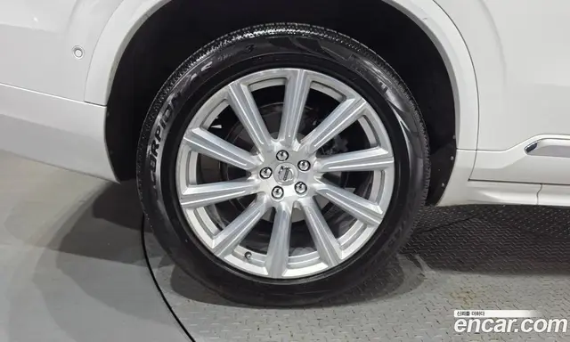 Volvo XC90 2016 2.0 автомат (гидро), миниатюра 5 Volvo XC90 2016 2.0 автомат (гидро), миниатюра 5