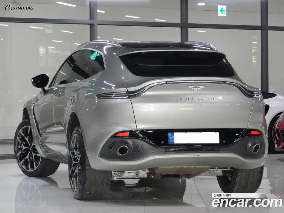 Aston Martin DBX 2022 4.0 автомат (гидро), фото 3 Aston Martin DBX 2022 4.0 автомат (гидро), фото 3