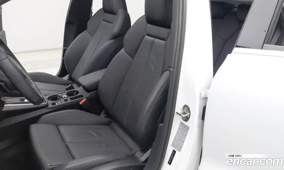 Audi A3 2023 2.0 автомат (гидро), фото 16