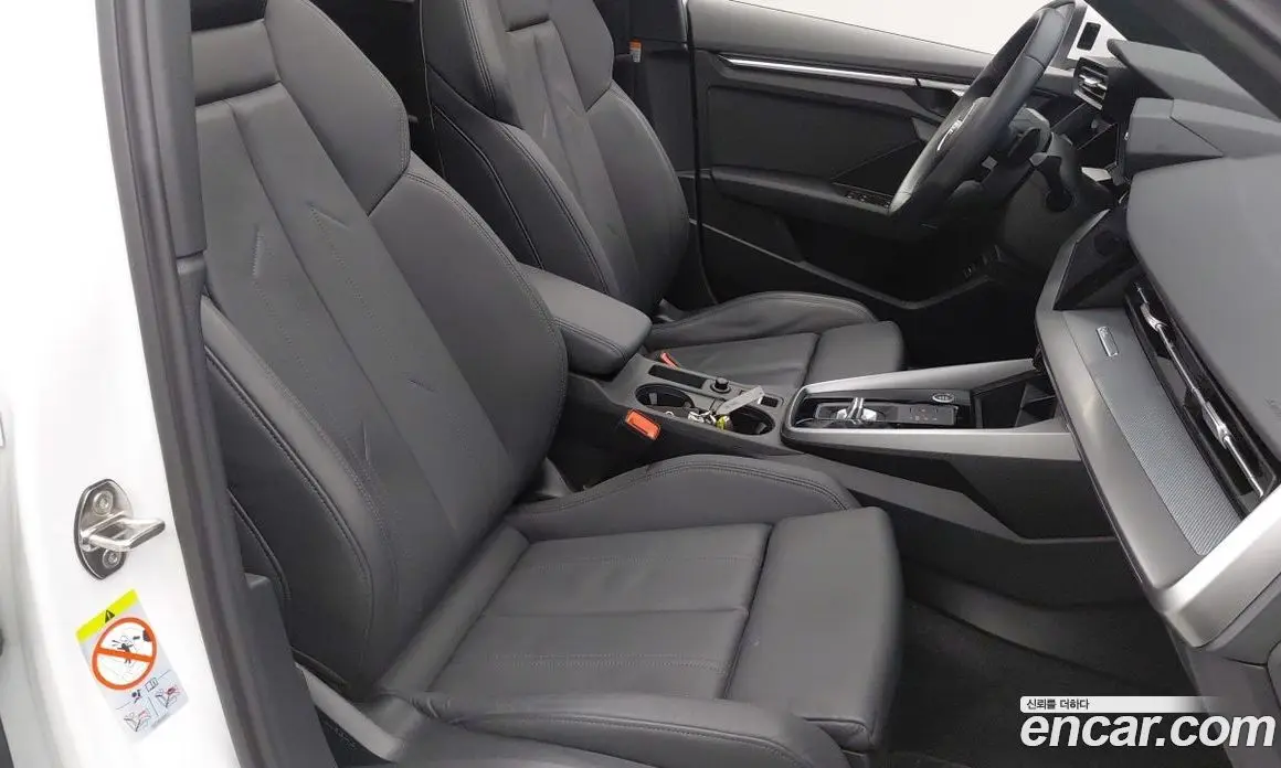 Audi A3 2023 2.0 автомат (гидро), фото 19