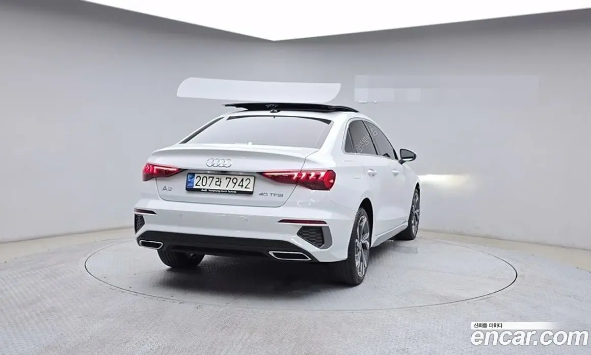 Audi A3 2023 2.0 автомат (гидро), фото 3
