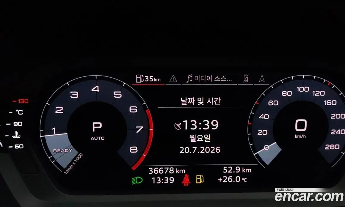 Audi A3 2023 2.0 автомат (гидро), фото 8