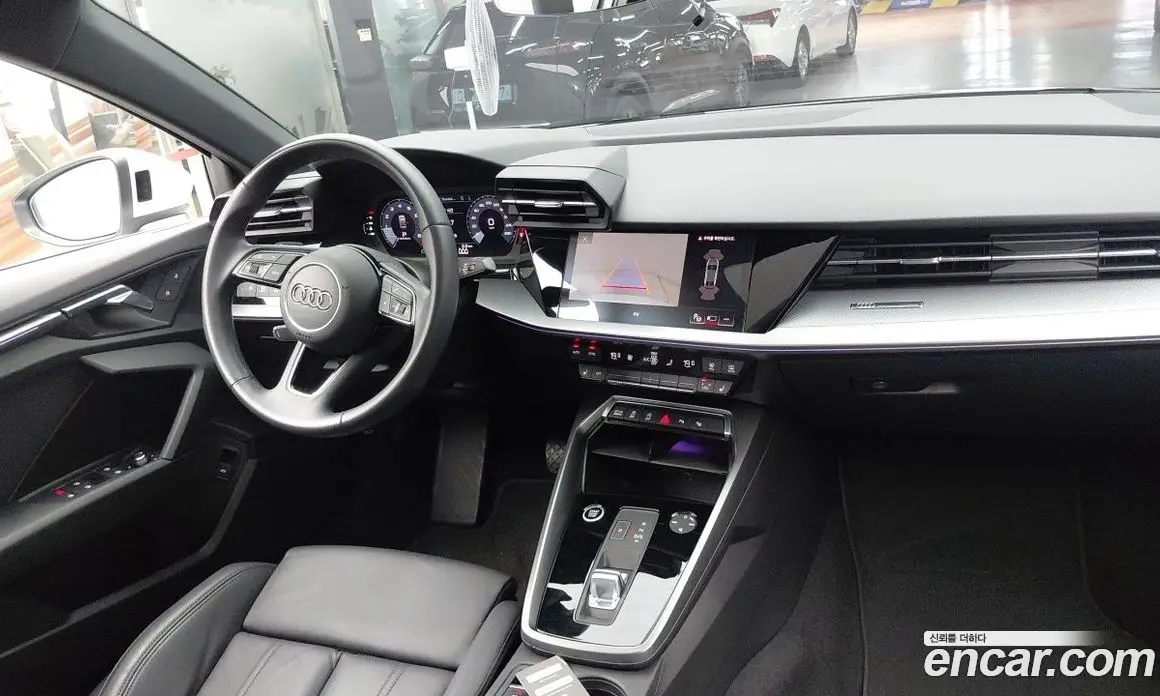 Audi A3 2023 2.0 автомат (гидро), фото 10