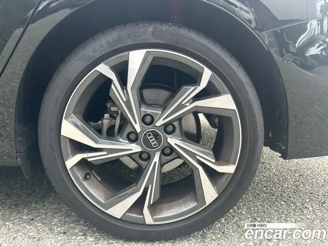 Audi A3 2026 2.0 автомат (гидро), миниатюра 5