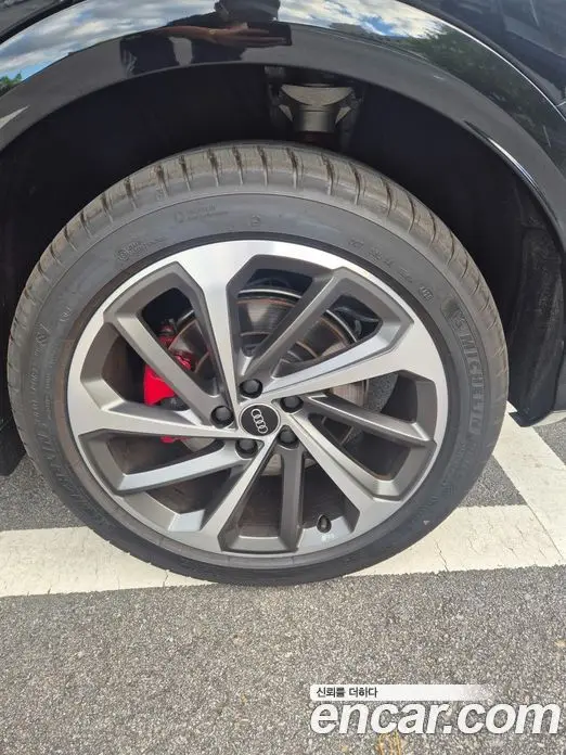 Audi Q5 2025 2.0 автомат (гидро), миниатюра 9