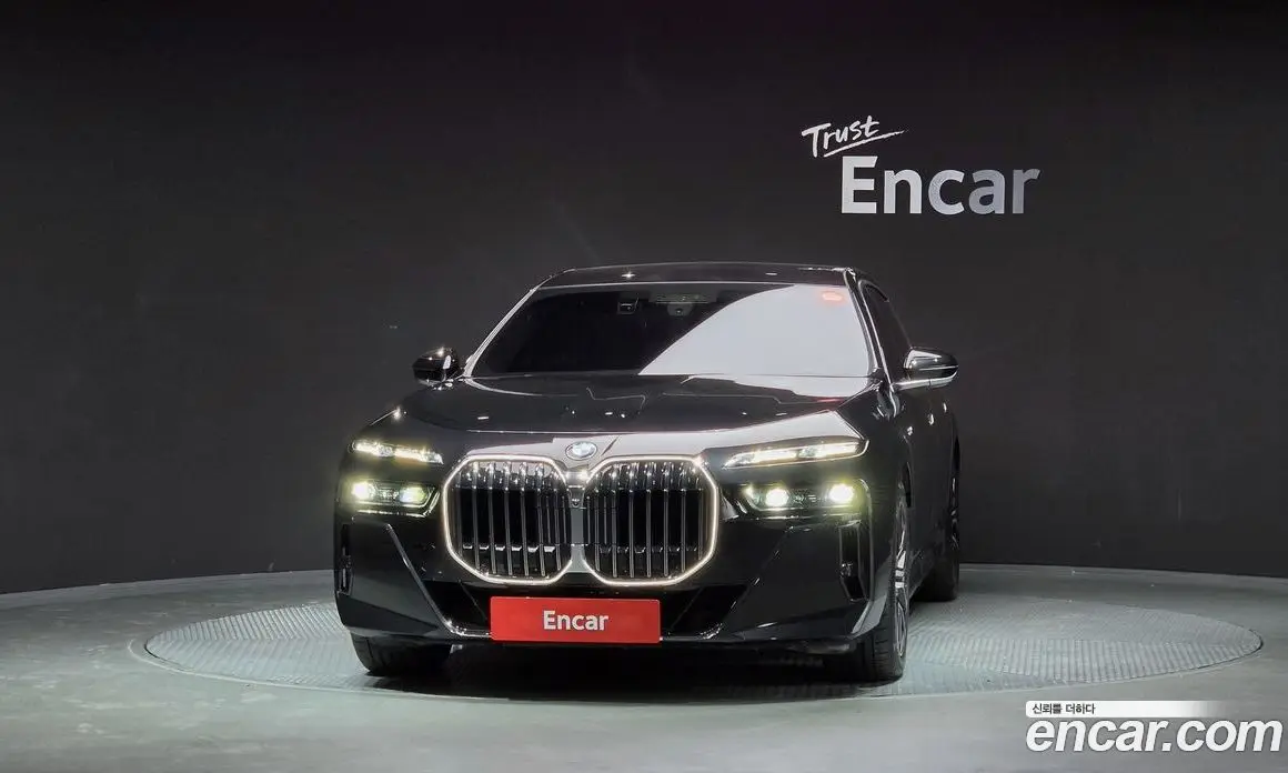BMW 7 серия 2023 3.0 автомат (гидро), фото 3 BMW 7 серия 2023 3.0 автомат (гидро), фото 3