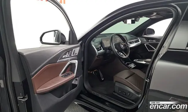 BMW iX2 2025 0.2 автомат (гидро), миниатюра 10