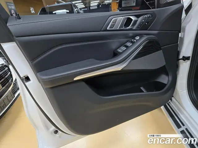 BMW X7 2020 3.0 автомат (гидро), миниатюра 12