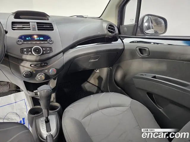 Chevrolet Spark 2012 1.0 автомат (гидро), миниатюра 10