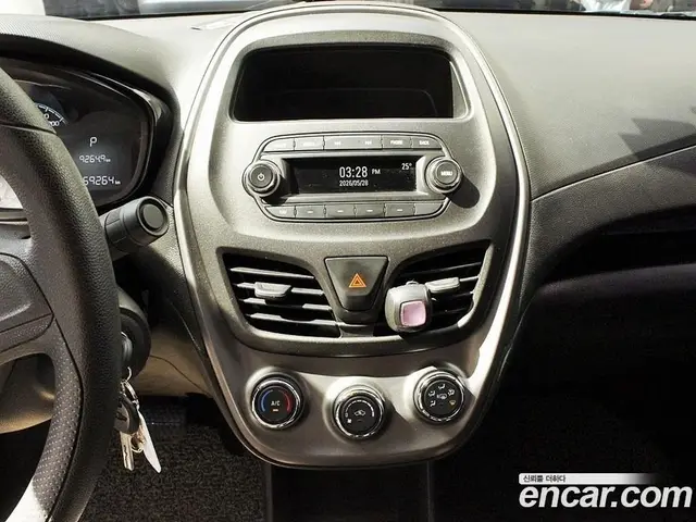 Chevrolet Spark 2019 1.0 автомат (гидро), миниатюра 9