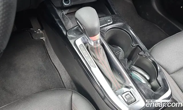 Chevrolet Trax 2023 1.2 автомат (гидро), миниатюра 9