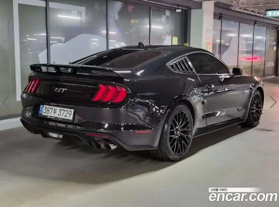 Ford Mustang 2022 5.0 автомат (гидро), фото 4