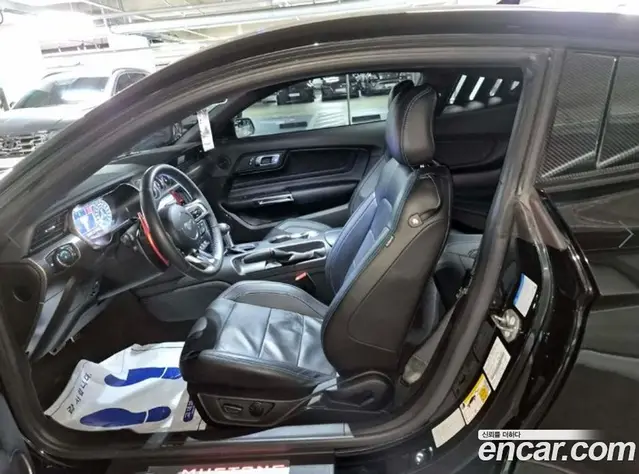 Ford Mustang 2022 5.0 автомат (гидро), миниатюра 6