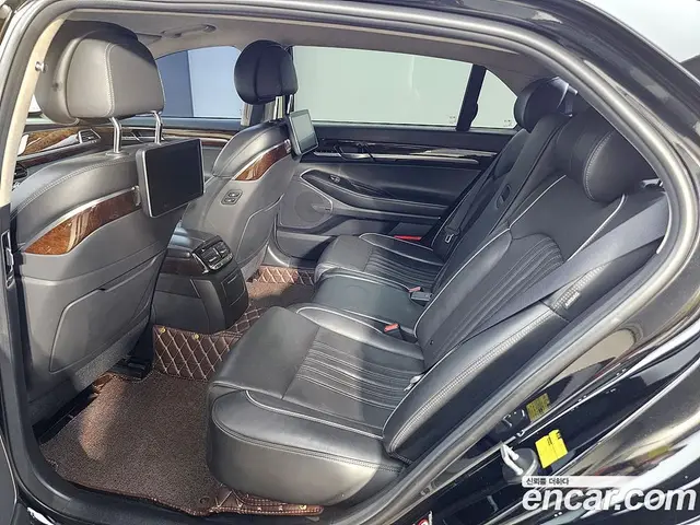 Genesis EQ900 2016 3.8 автомат (гидро), миниатюра 9