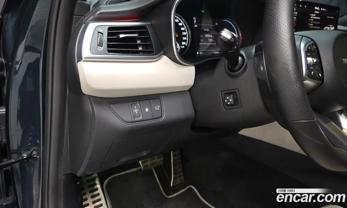 Genesis G70 2021 2.2 автомат (гидро), фото 13 Genesis G70 2021 2.2 автомат (гидро), фото 13