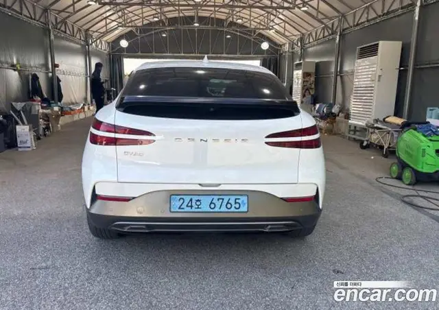 Genesis GV60 2022 0.1 автомат (гидро), миниатюра 3 Genesis GV60 2022 0.1 автомат (гидро), миниатюра 3