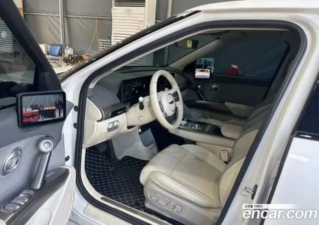 Genesis GV60 2022 0.1 автомат (гидро), миниатюра 4 Genesis GV60 2022 0.1 автомат (гидро), миниатюра 4
