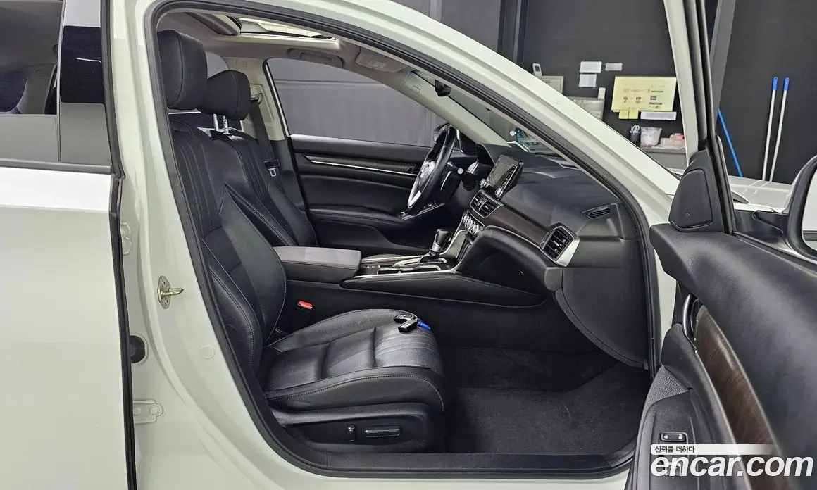 Honda Accord 2019 1.5 автомат (гидро), фото 12 Honda Accord 2019 1.5 автомат (гидро), фото 12