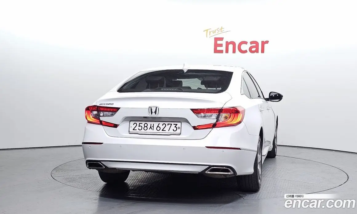 Honda Accord 2019 1.5 автомат (гидро), фото 4 Honda Accord 2019 1.5 автомат (гидро), фото 4