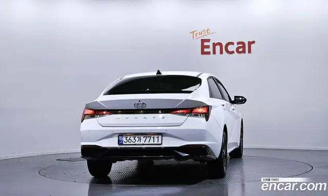 Hyundai Avante 2023 1.6 автомат (гидро), миниатюра 4