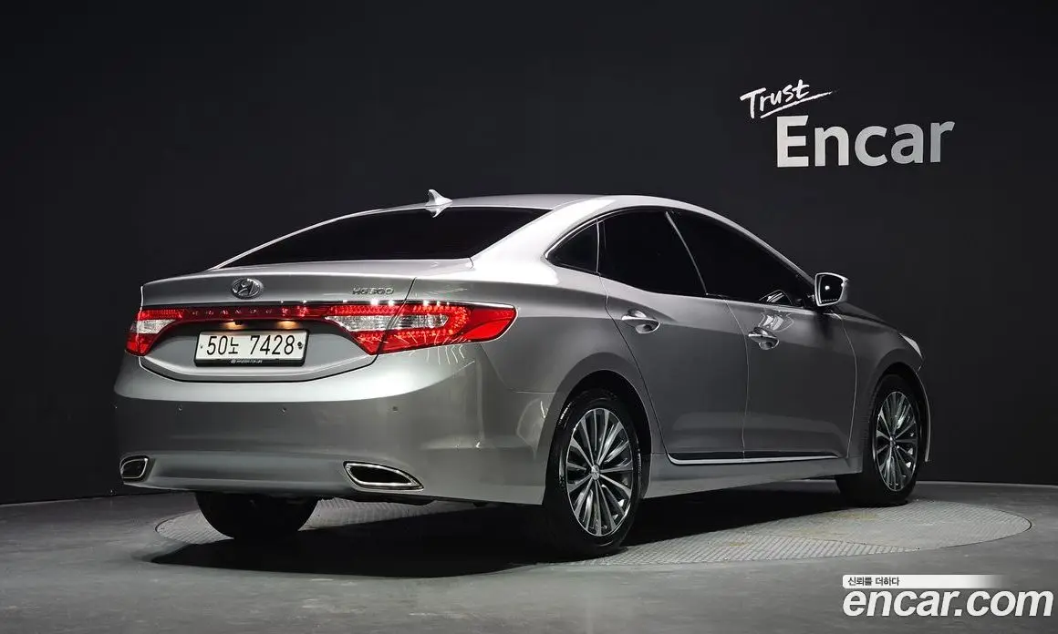 Hyundai Grandeur 2013 3.0 автомат (гидро), фото 2 Hyundai Grandeur 2013 3.0 автомат (гидро), фото 2