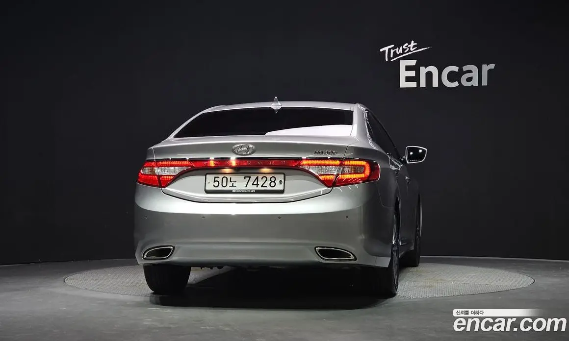 Hyundai Grandeur 2013 3.0 автомат (гидро), фото 4 Hyundai Grandeur 2013 3.0 автомат (гидро), фото 4