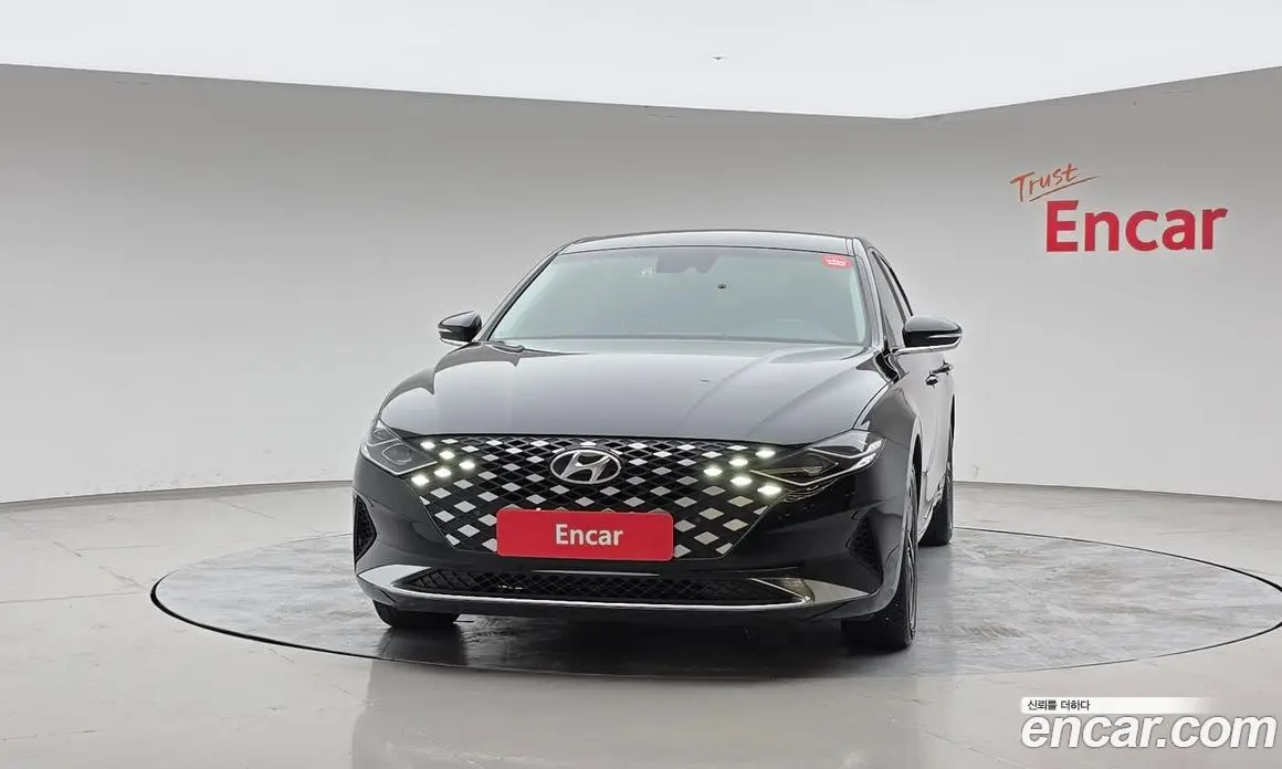 Hyundai Grandeur 2022 2.5 автомат (гидро), фото 3 Hyundai Grandeur 2022 2.5 автомат (гидро), фото 3