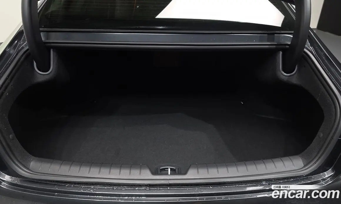 Hyundai Grandeur 2023 3.5 автомат (гидро), фото 20