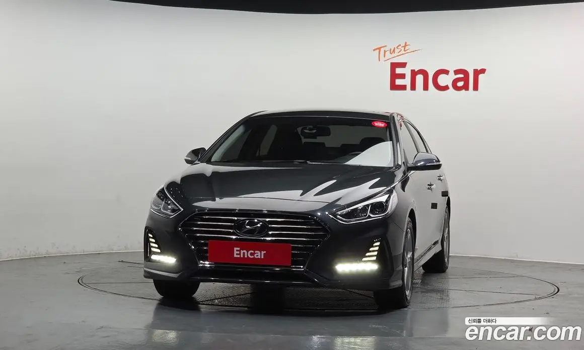 Hyundai Sonata 2018 2.0 автомат (гидро), фото 3